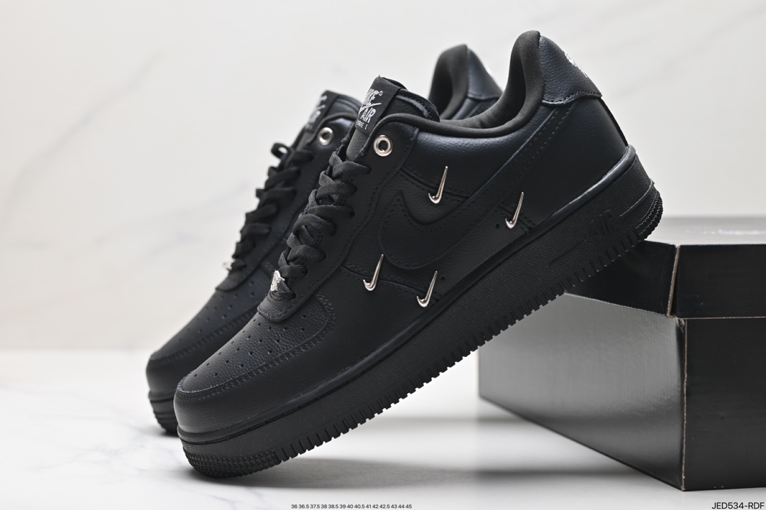 Nike Air Force 1 Shoes